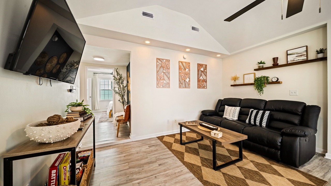 Photo of Livingroom in Wilmington Beach