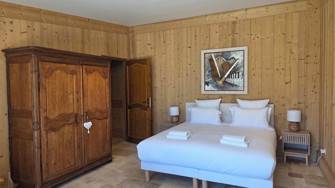Photo of Bedroom in Equemauville