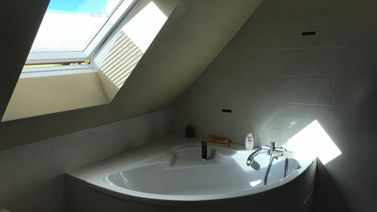 Photo of Bathroom in Chateauneuf-d'Ille-et-Vilaine