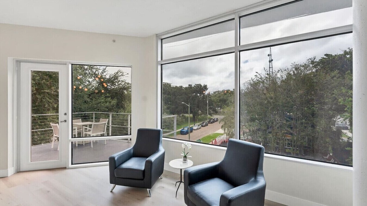 Photo of Livingroom in South Eola