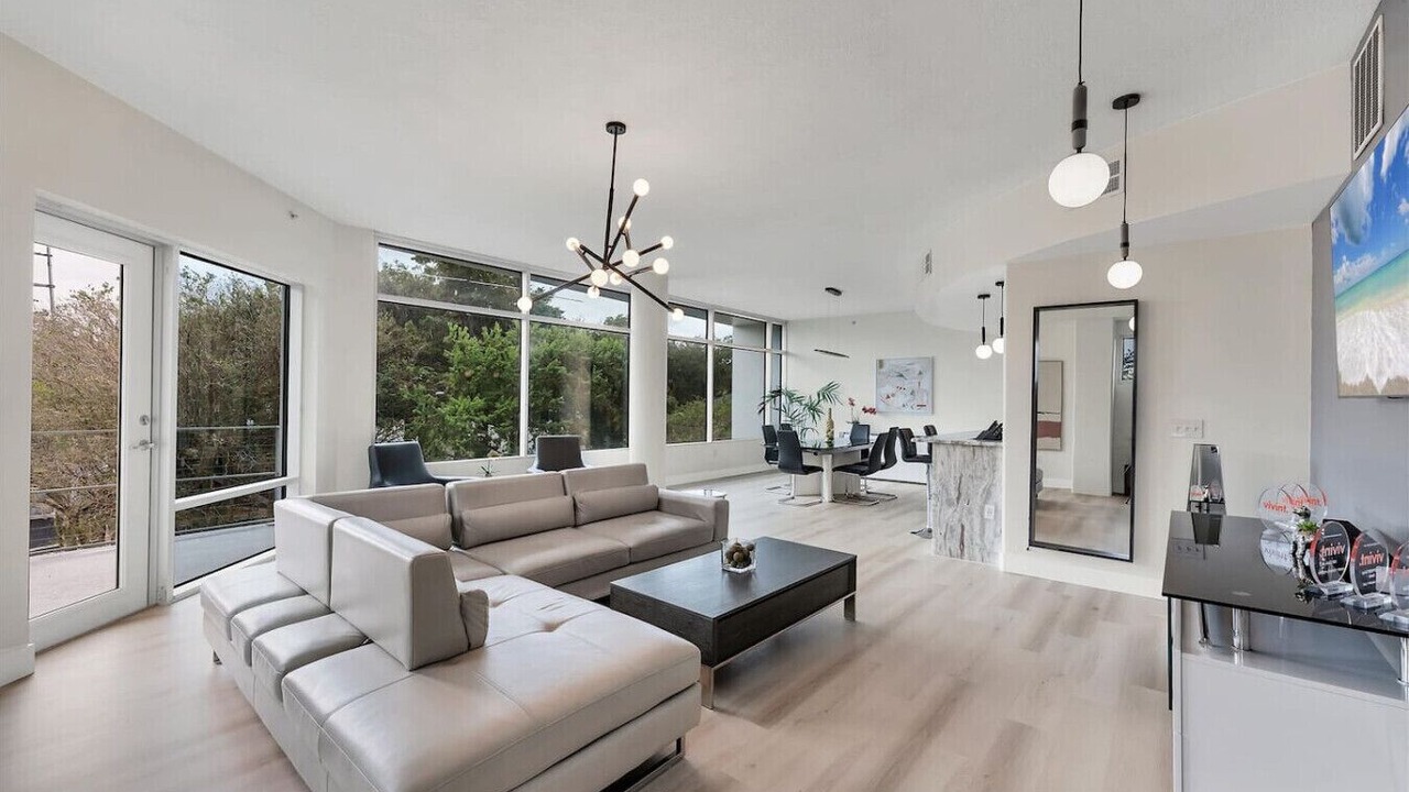 Photo of Livingroom in South Eola