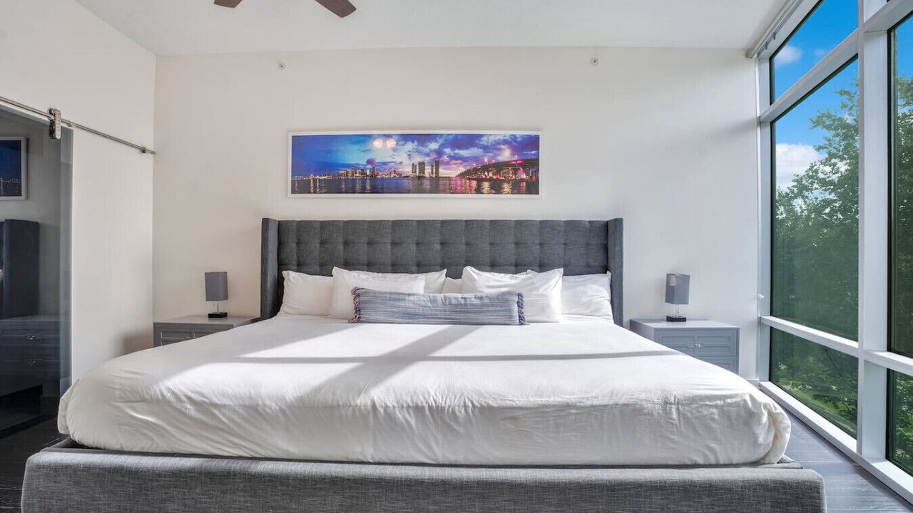Photo of Bedroom in South Eola