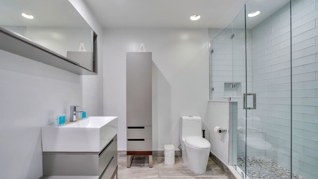 Photo of Bathroom in South Eola