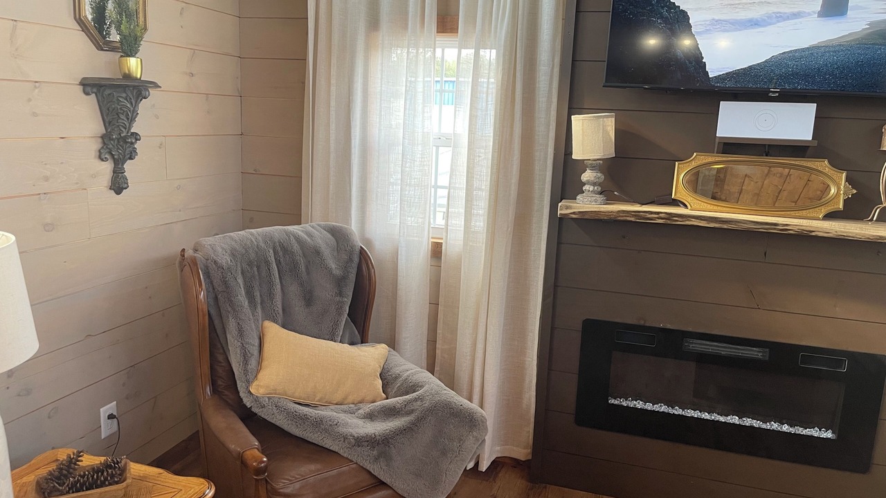 Photo of Livingroom in Benton