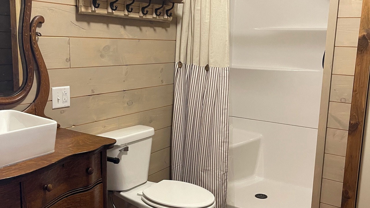 Photo of Bathroom in Benton