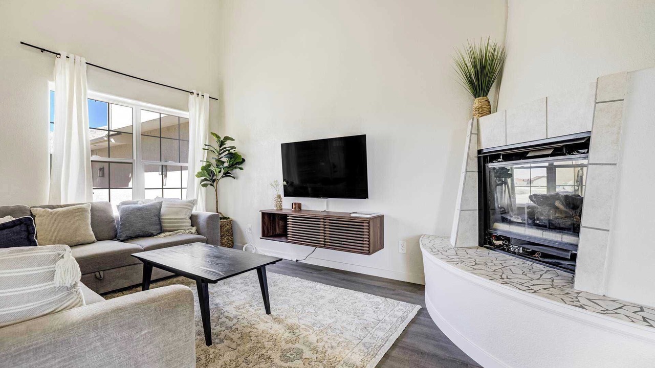 Photo of Livingroom in Pueblo West