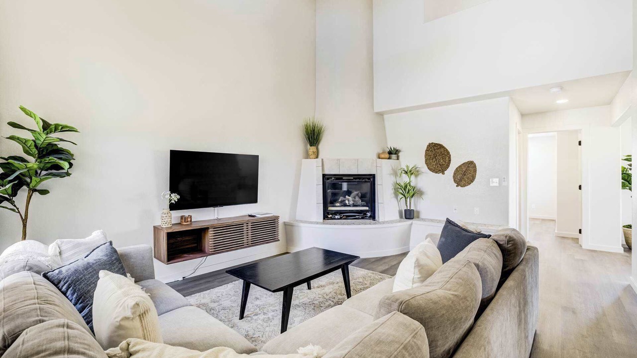 Photo of Livingroom in Pueblo West