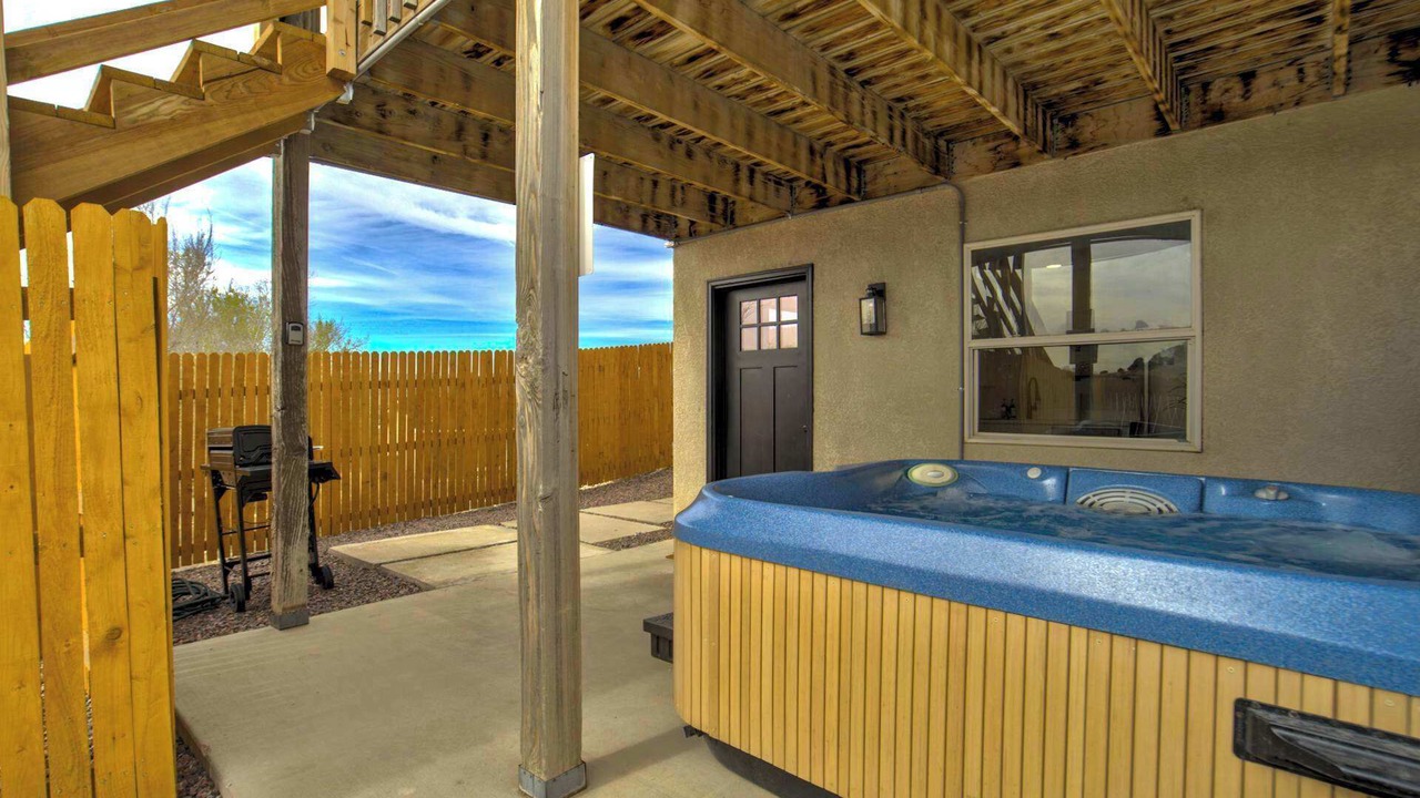 Photo of Patio Balcony in Pueblo West