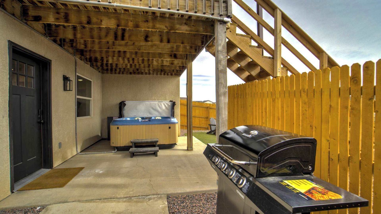 Photo of Patio Balcony in Pueblo West