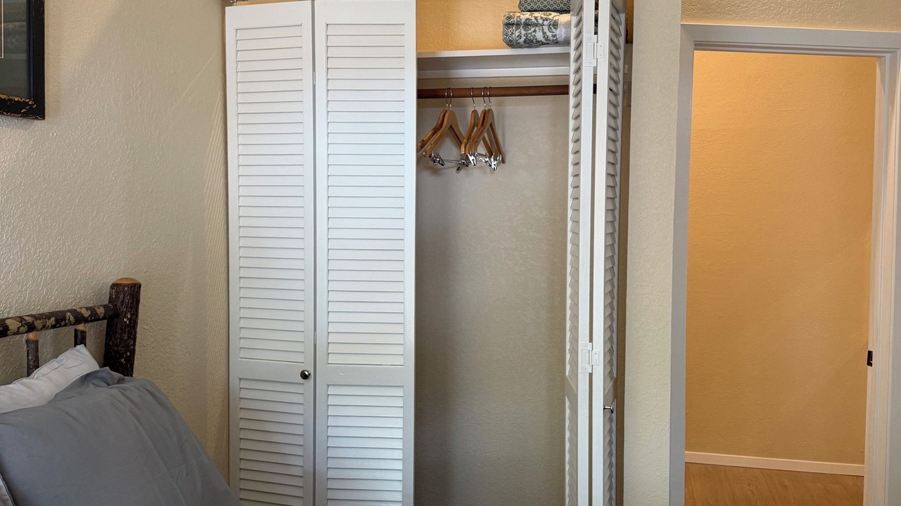 Photo of Bedroom in Holly Lake Ranch
