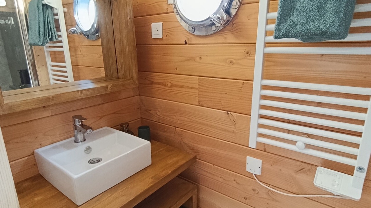 Photo of Bathroom in Downtown Angers