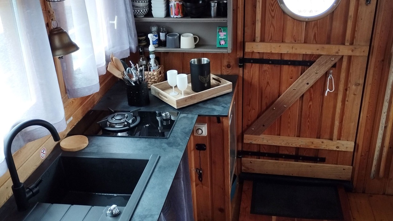 Photo of Kitchen in Downtown Angers