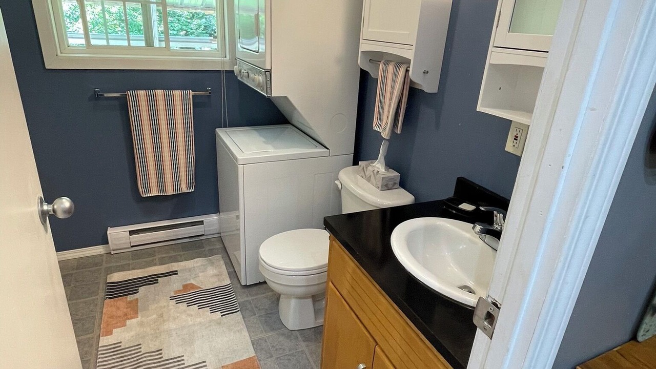 Photo of Bathroom in Oliver Paipoonge