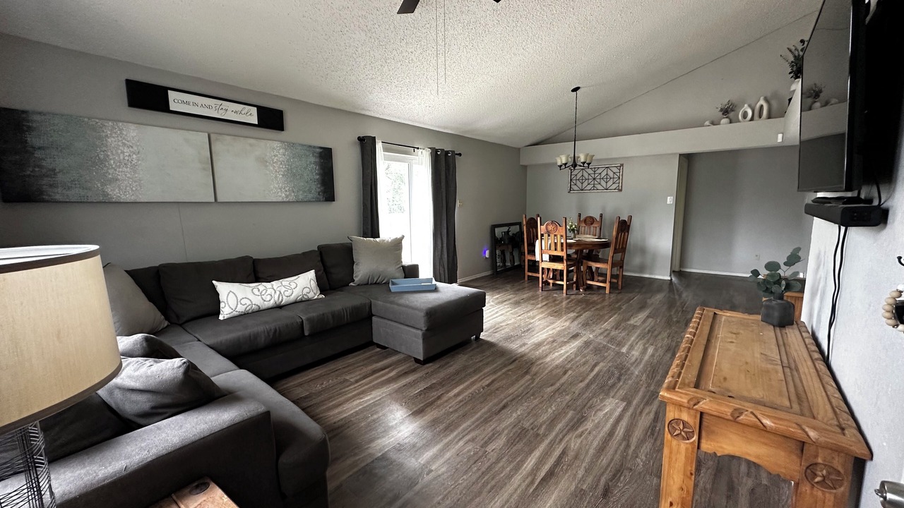 Photo of Livingroom in Cibolo