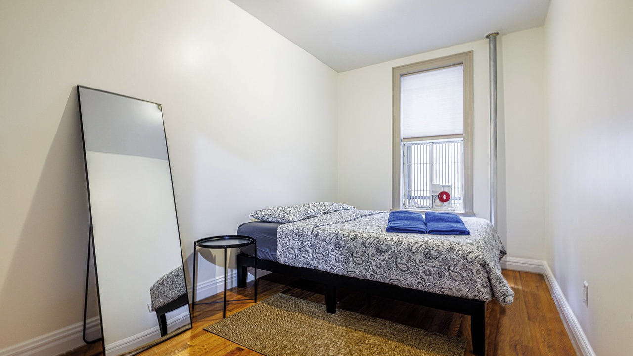Photo of Bedroom in Manhattan Valley