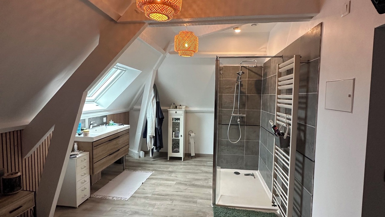 Photo of Bedroom in Crepon