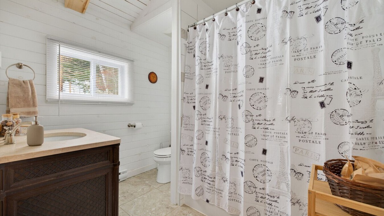 Photo of Bathroom in Gracefield