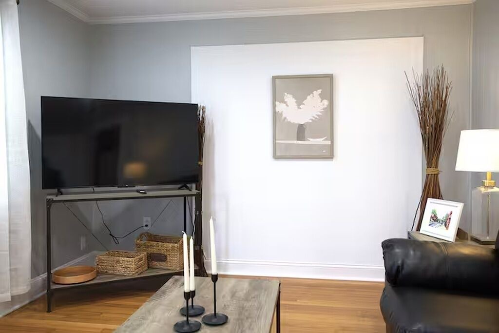 Photo of Livingroom in Fredericksburg