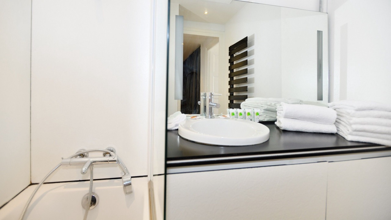 Photo of Bathroom in Les Cordeliers