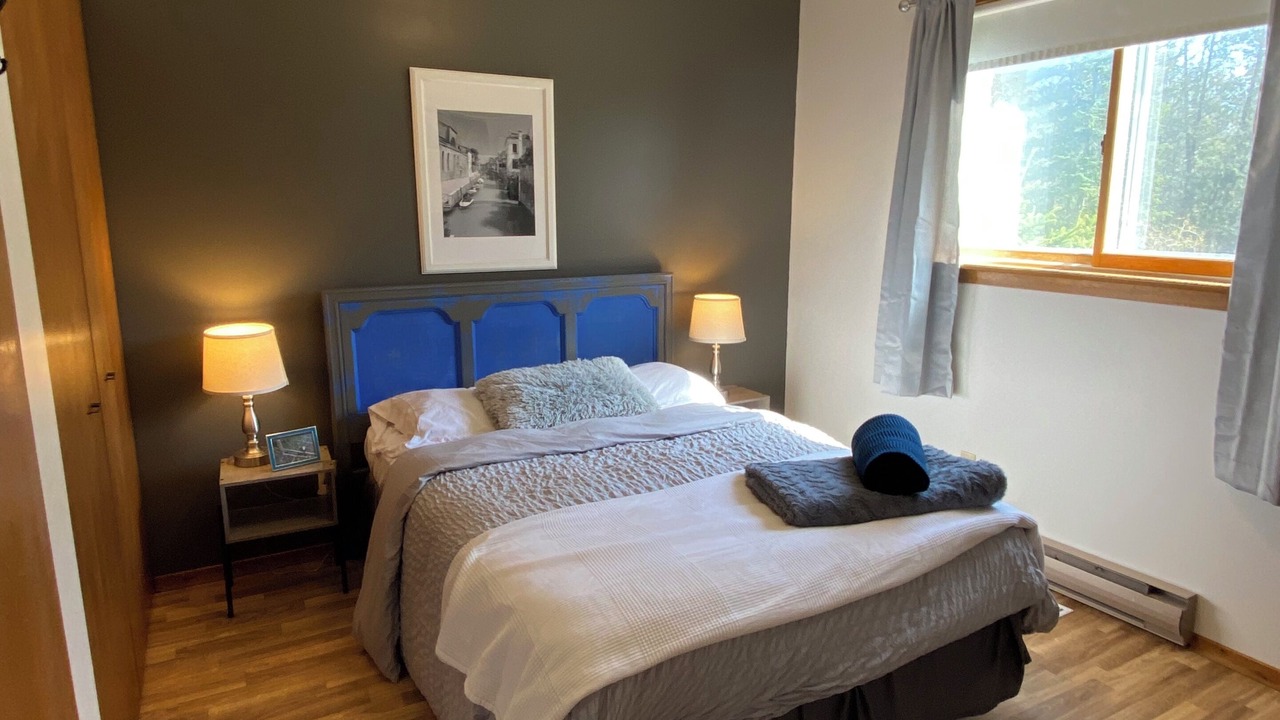 Photo of Bedroom in Georgian Bluffs