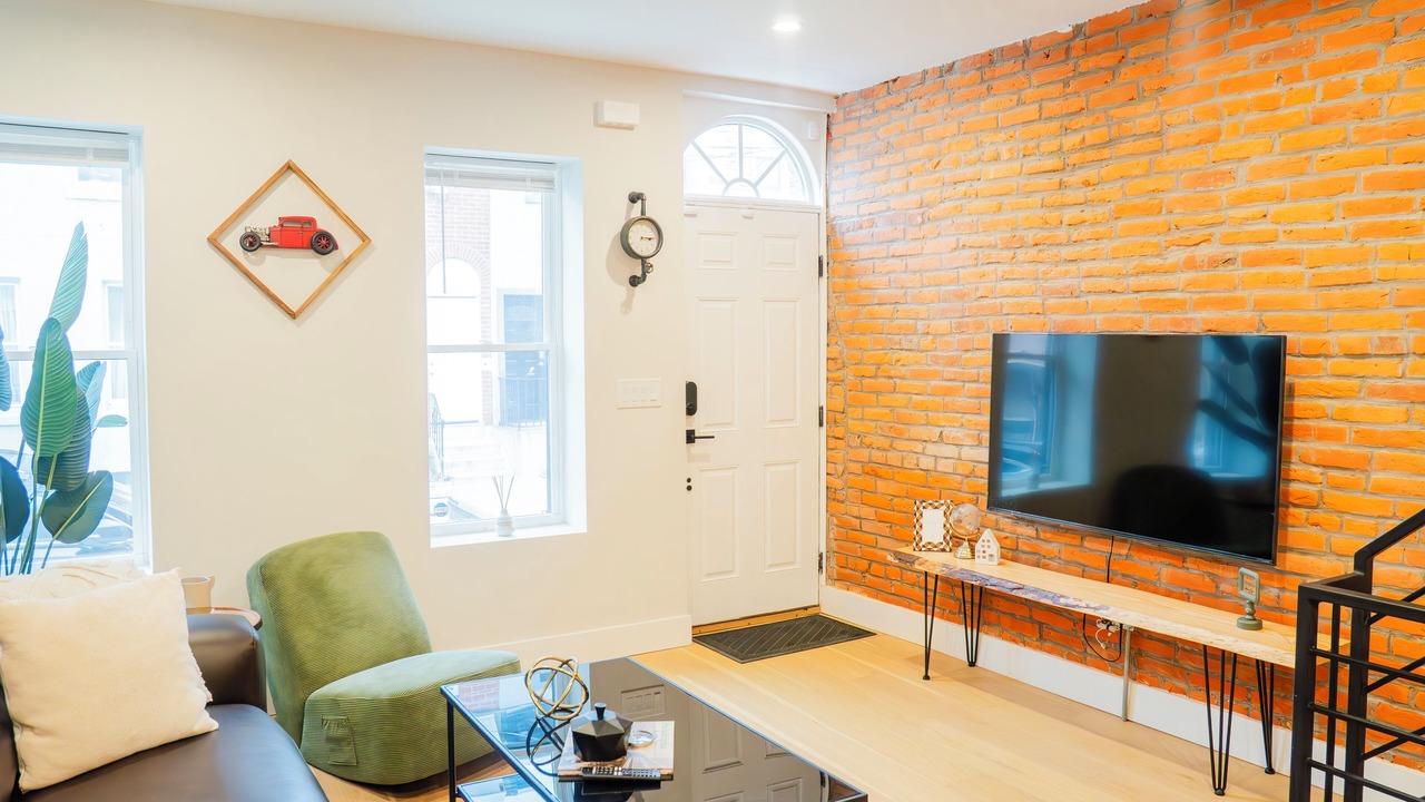 Photo of Livingroom in Brewerytown