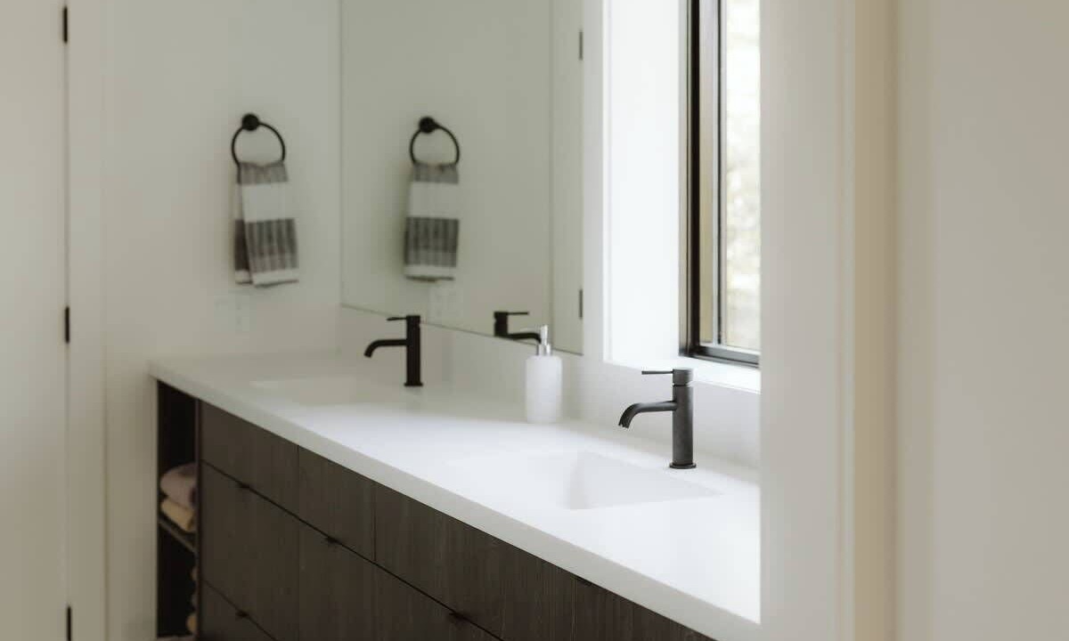 Photo of Bathroom in Calabogie