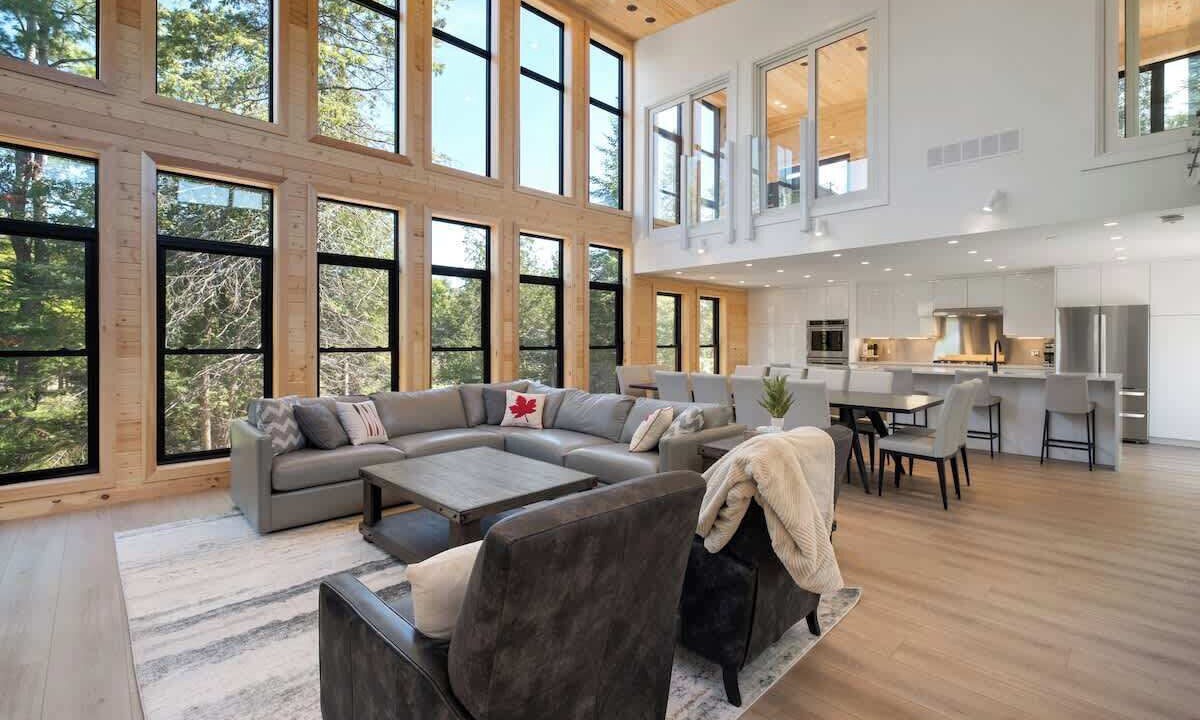 Photo of Livingroom in Calabogie