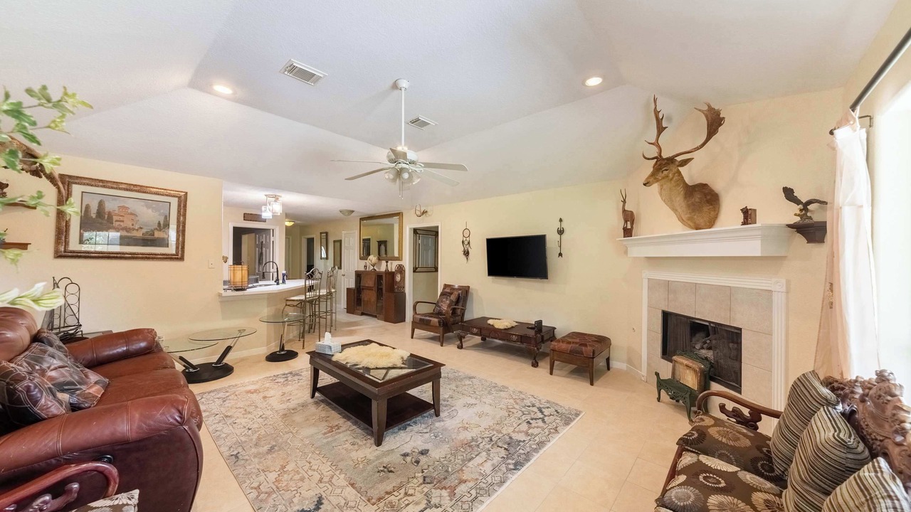 Photo of Livingroom in Texas City