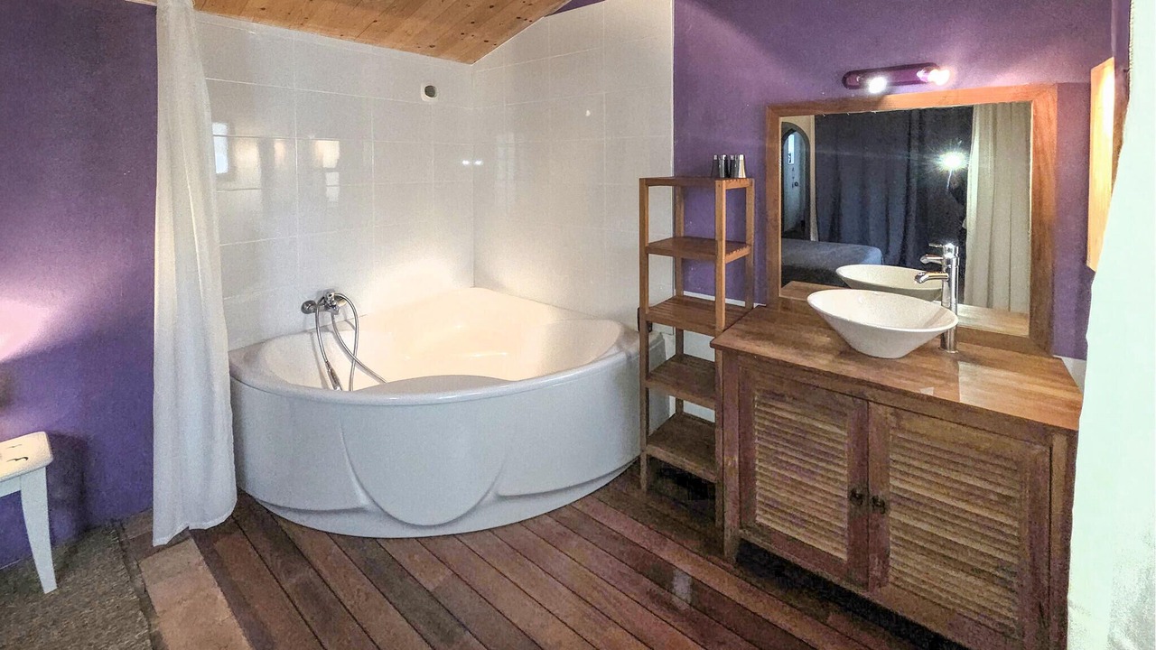 Photo of Bathroom in La Gueriniere