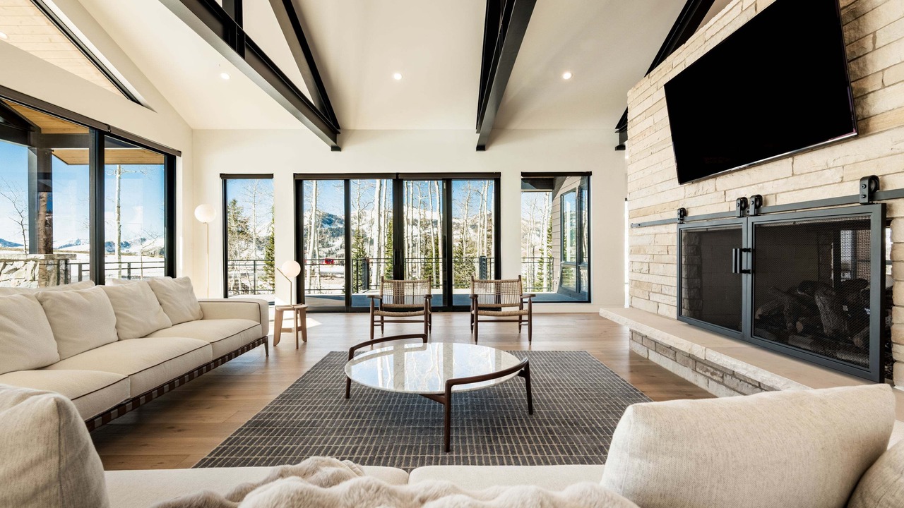 Photo of Livingroom in Empire Pass