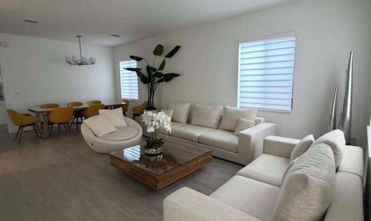 Photo of Livingroom in Tamiami
