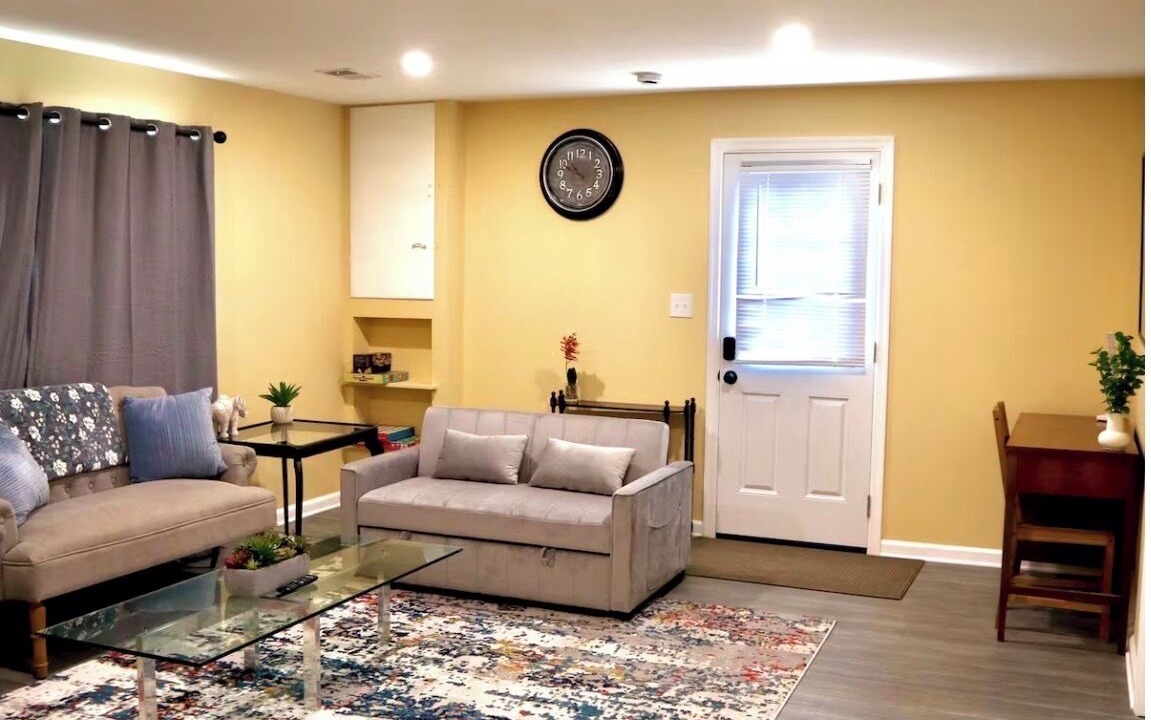 Photo of Livingroom in Rockville