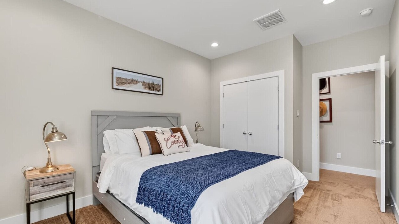 Photo of Bedroom in Southeast Houston