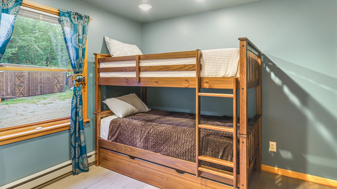 Photo of Bedroom in Warrensburg
