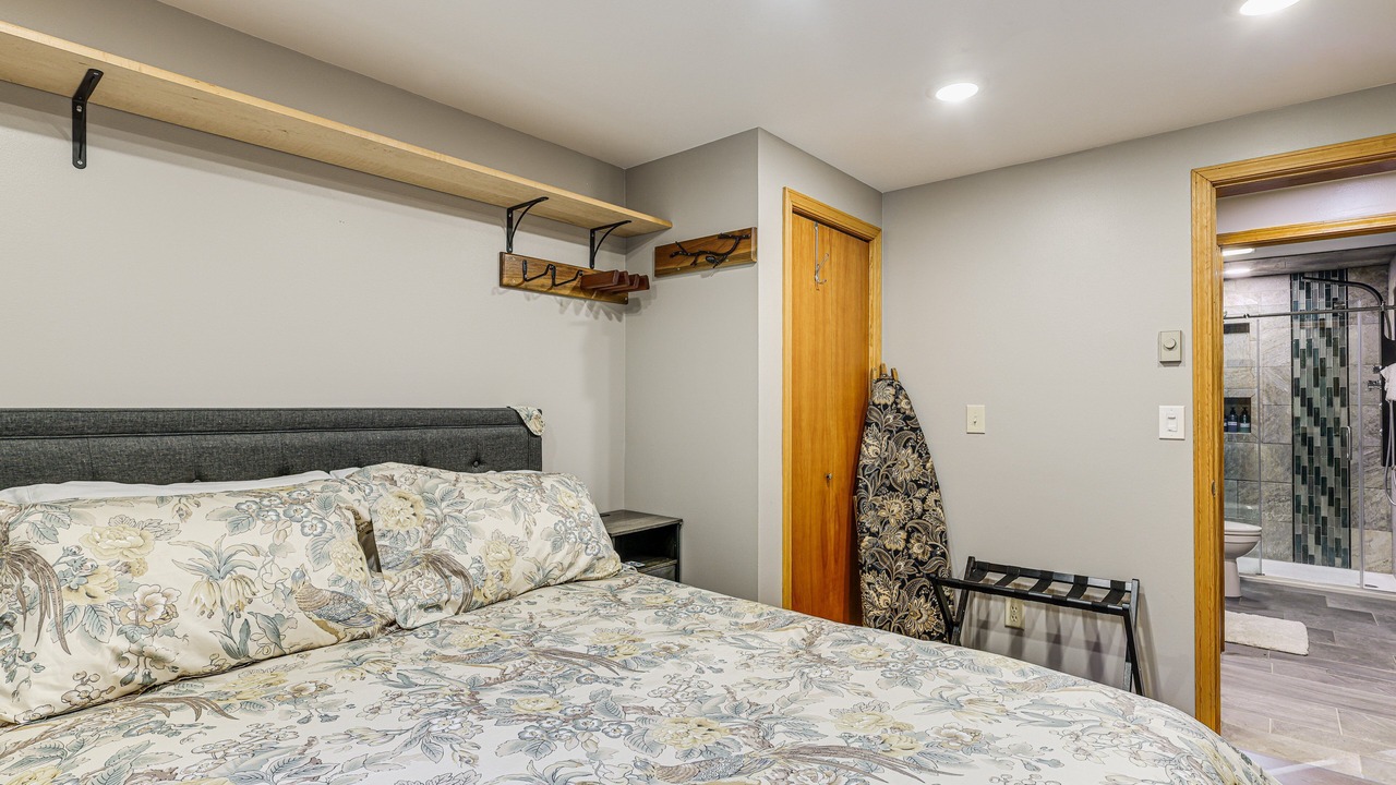 Photo of Bedroom in Warrensburg