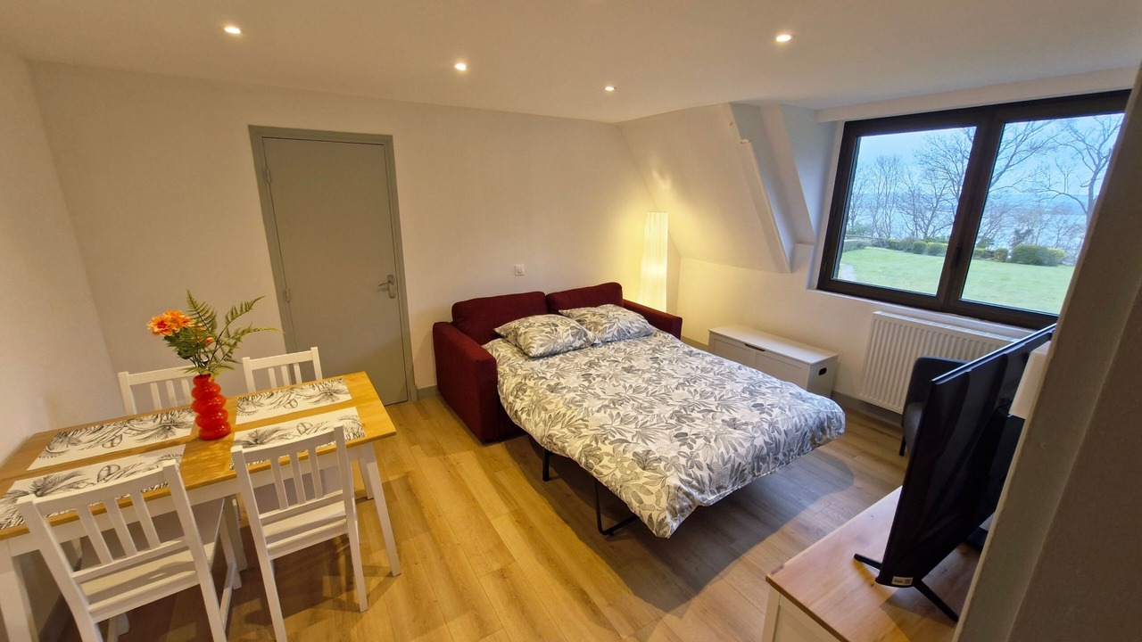 Photo of Bedroom in Equemauville
