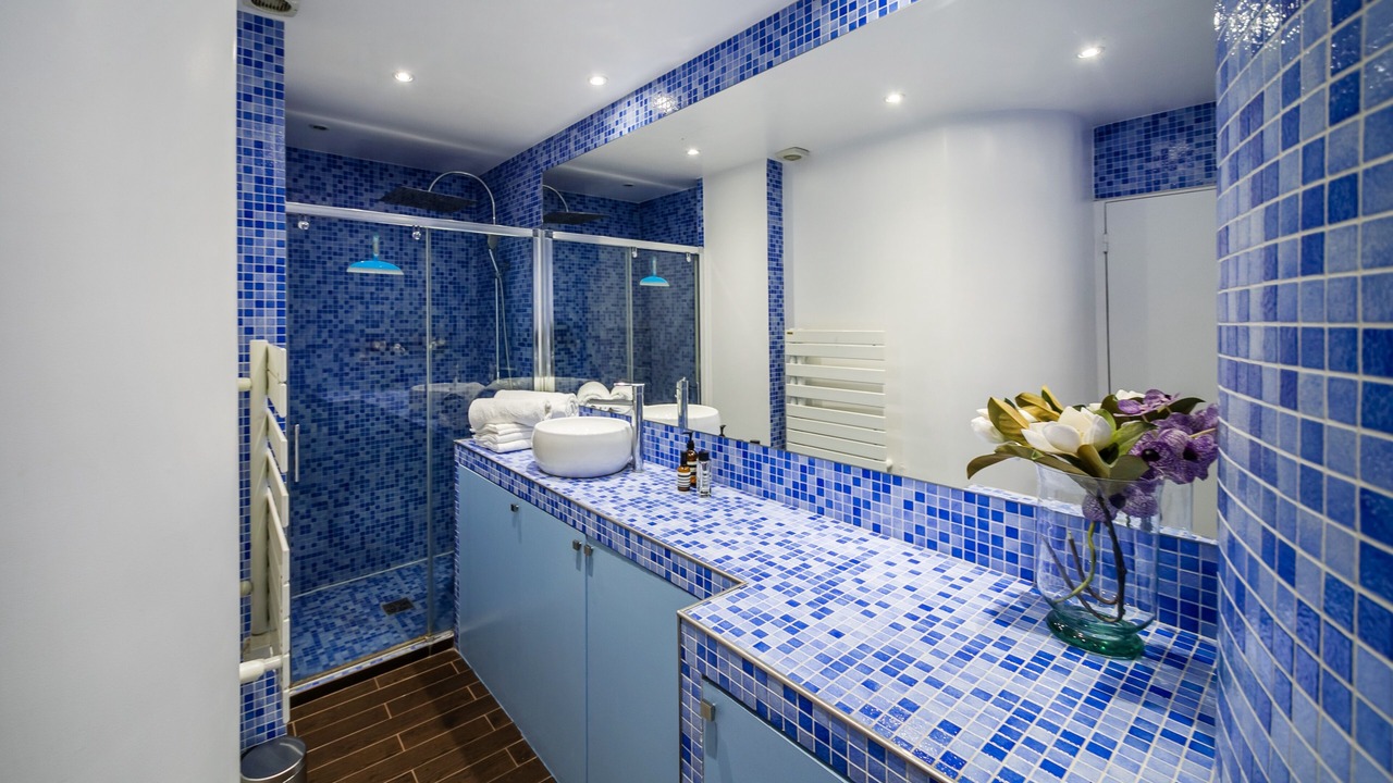 Photo of Bathroom in Combat