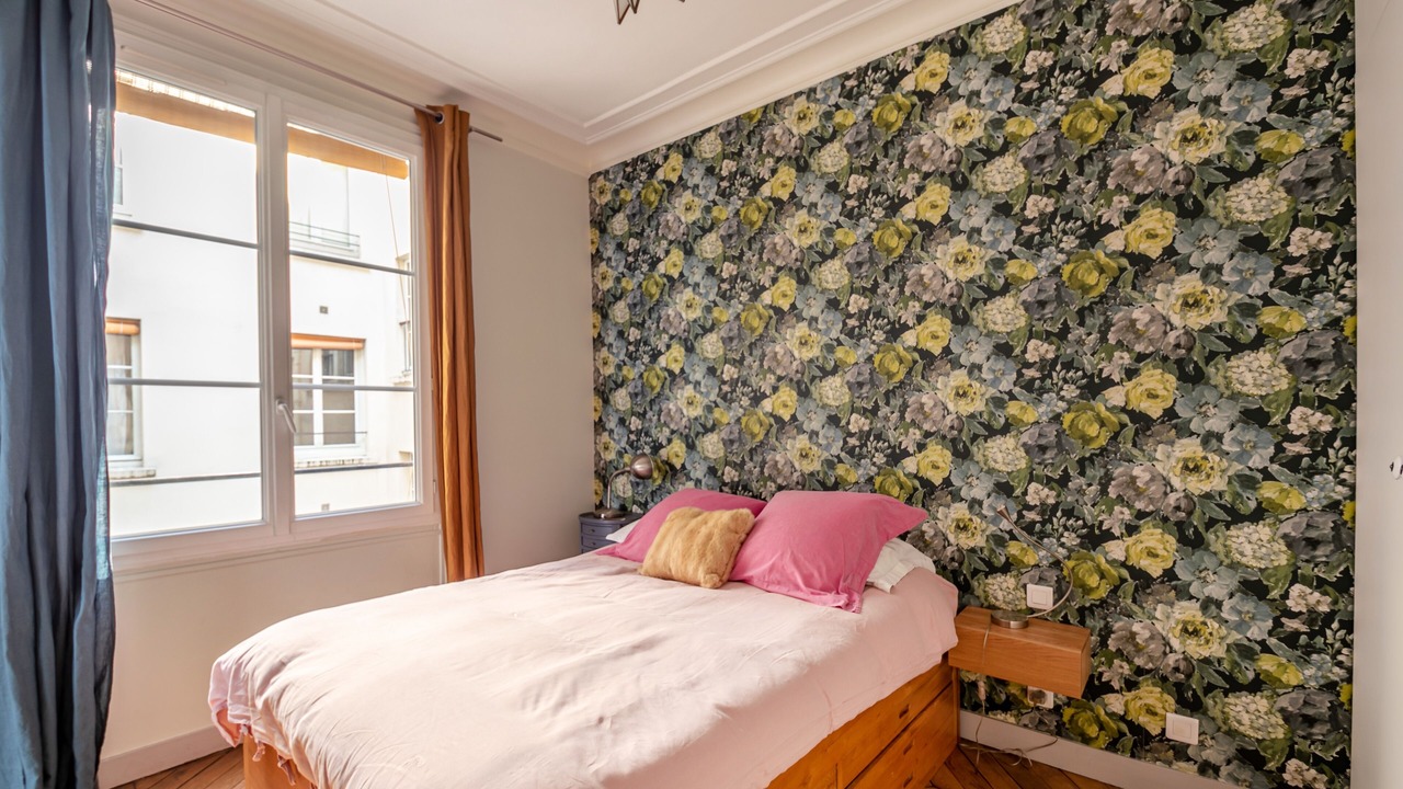 Photo of Bedroom in 9th Arrondissement
