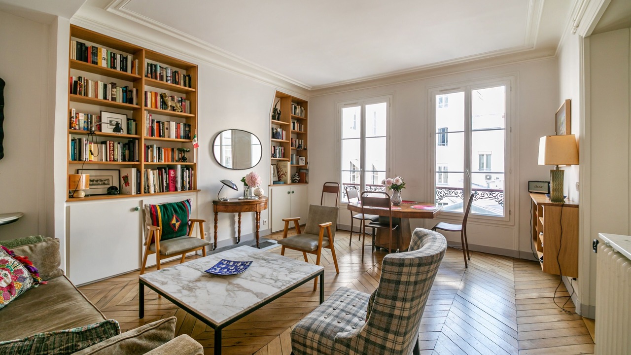 Photo of Livingroom in 9th Arrondissement