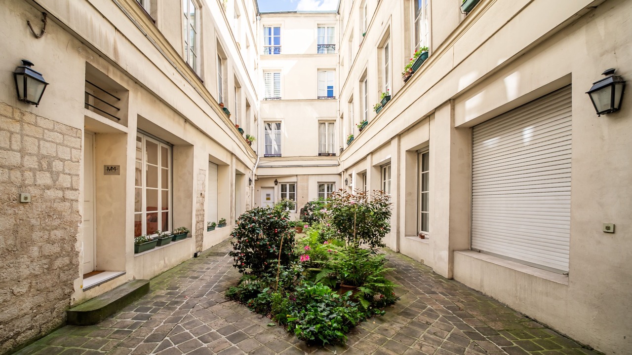 Photo of Outdoor in Quartier de l'Ecole-Militaire