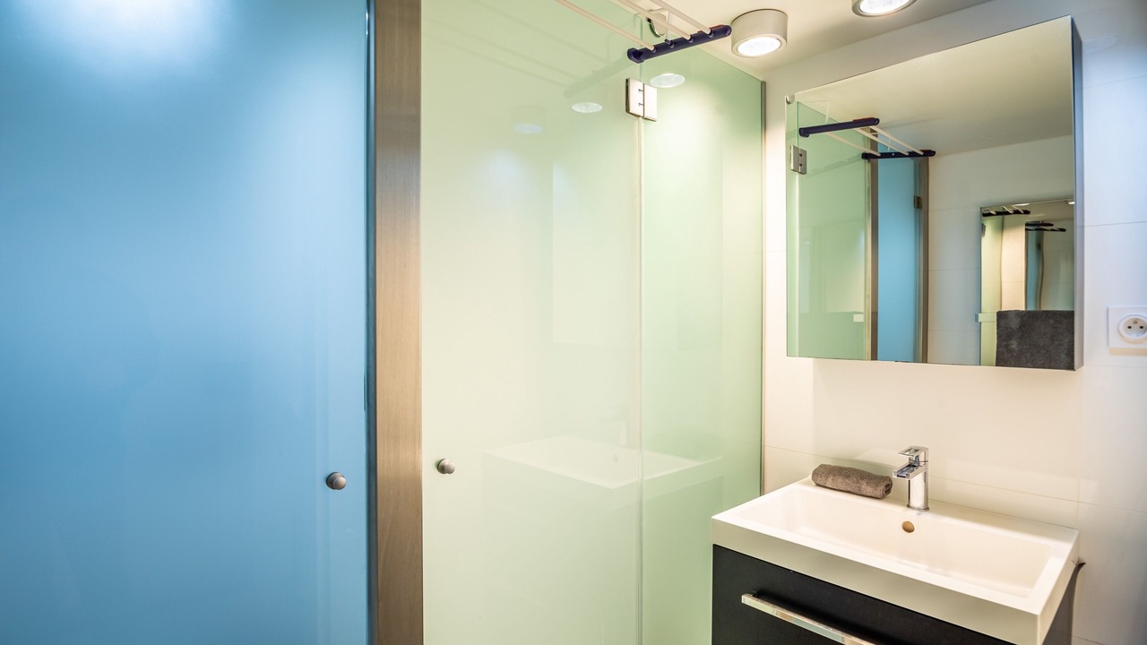 Photo of Bathroom in Quartier de l'Ecole-Militaire