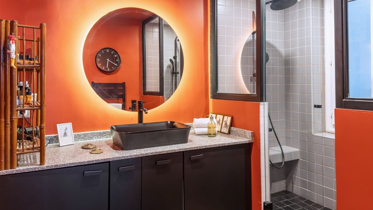 Photo of Bathroom in Quartier de la Folie-Mericourt