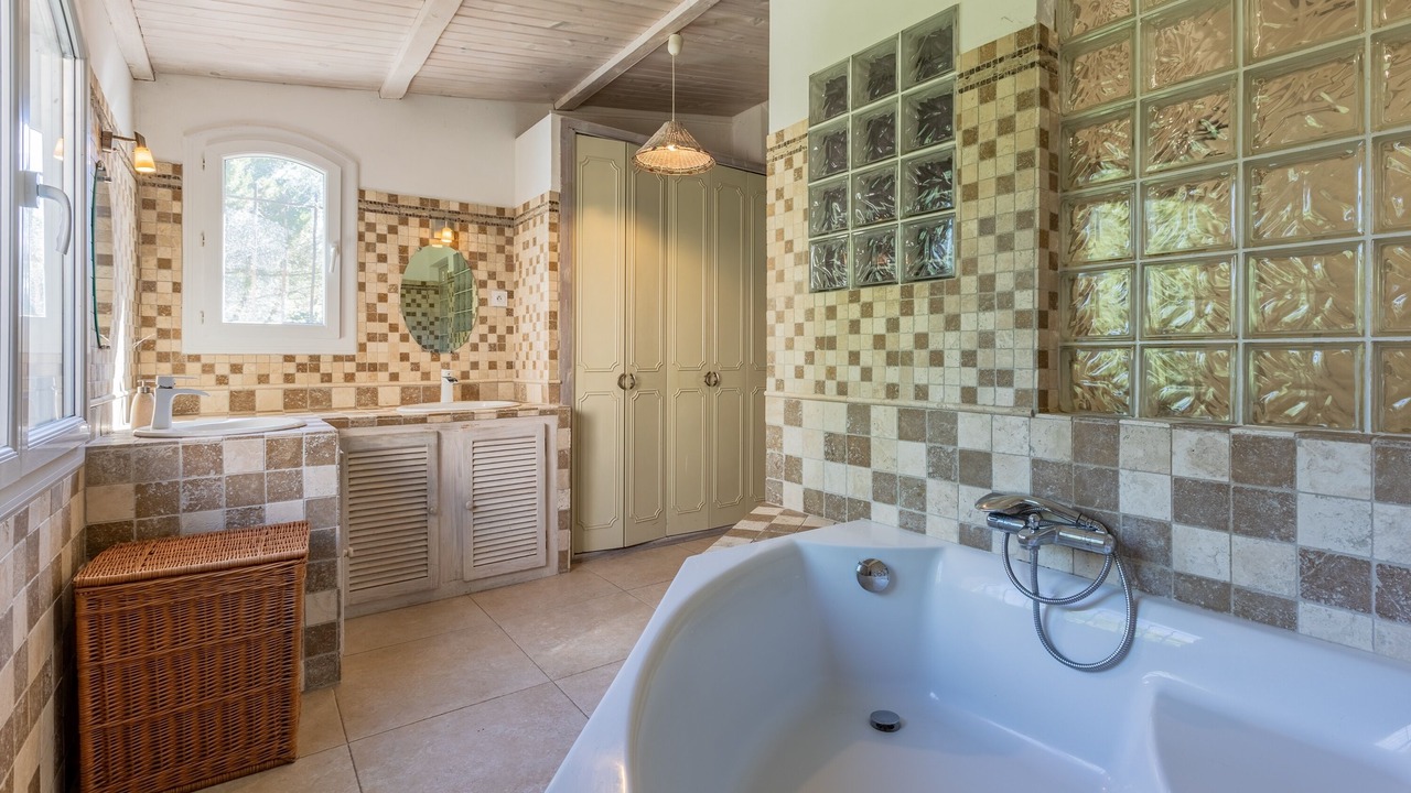 Photo of Bathroom in Gignac