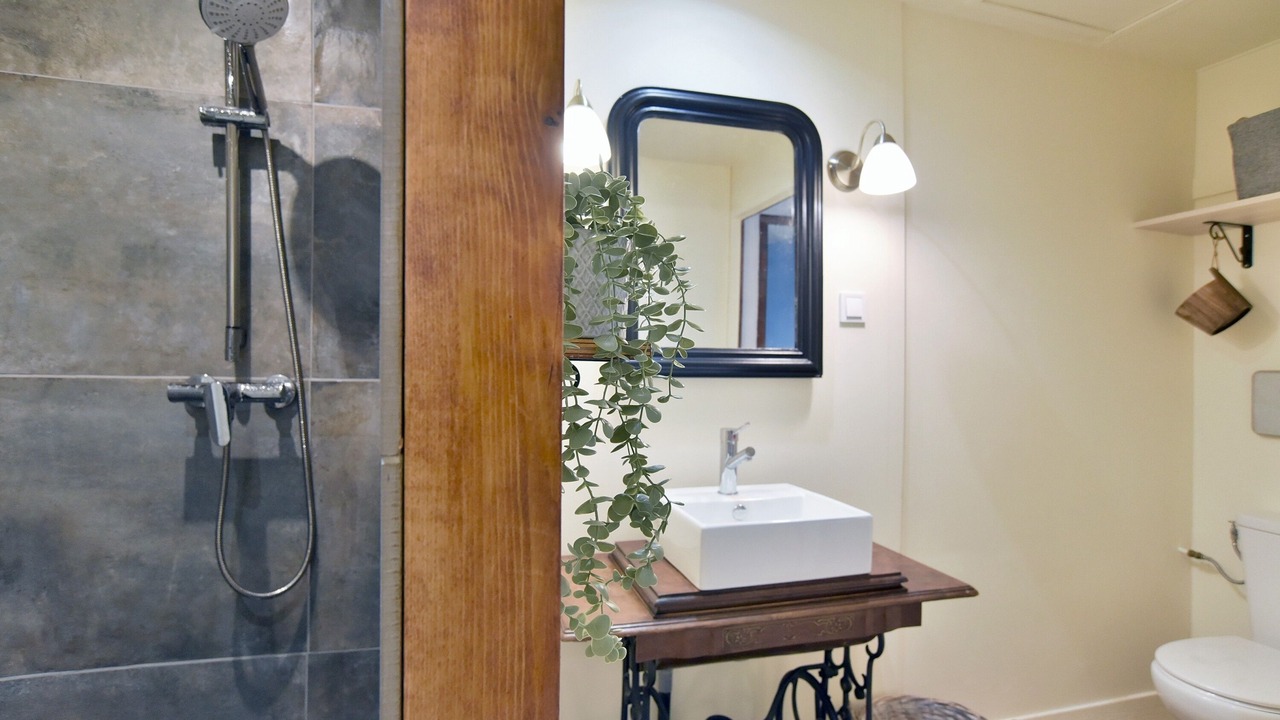 Photo of Bathroom in Saint-Samson-sur-Rance