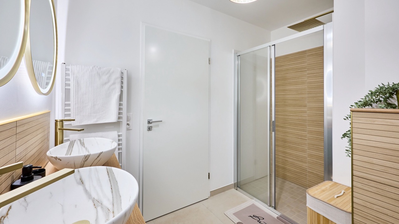 Photo of Bathroom in Courseulles-sur-Mer