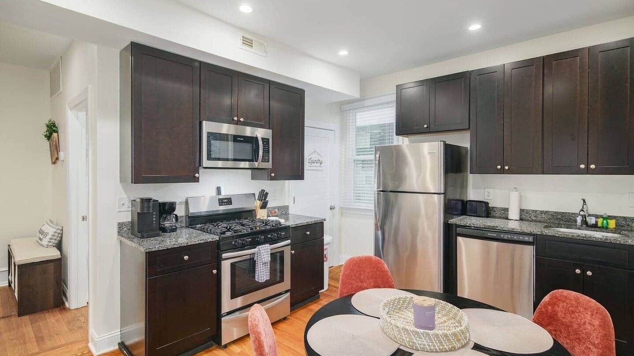 Photo of Kitchen in Foxcroft Square