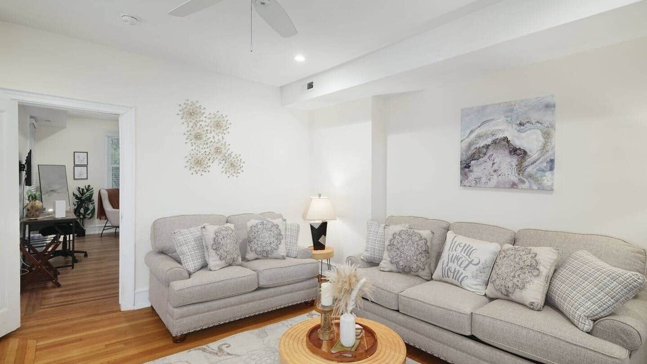 Photo of Bedroom in Foxcroft Square