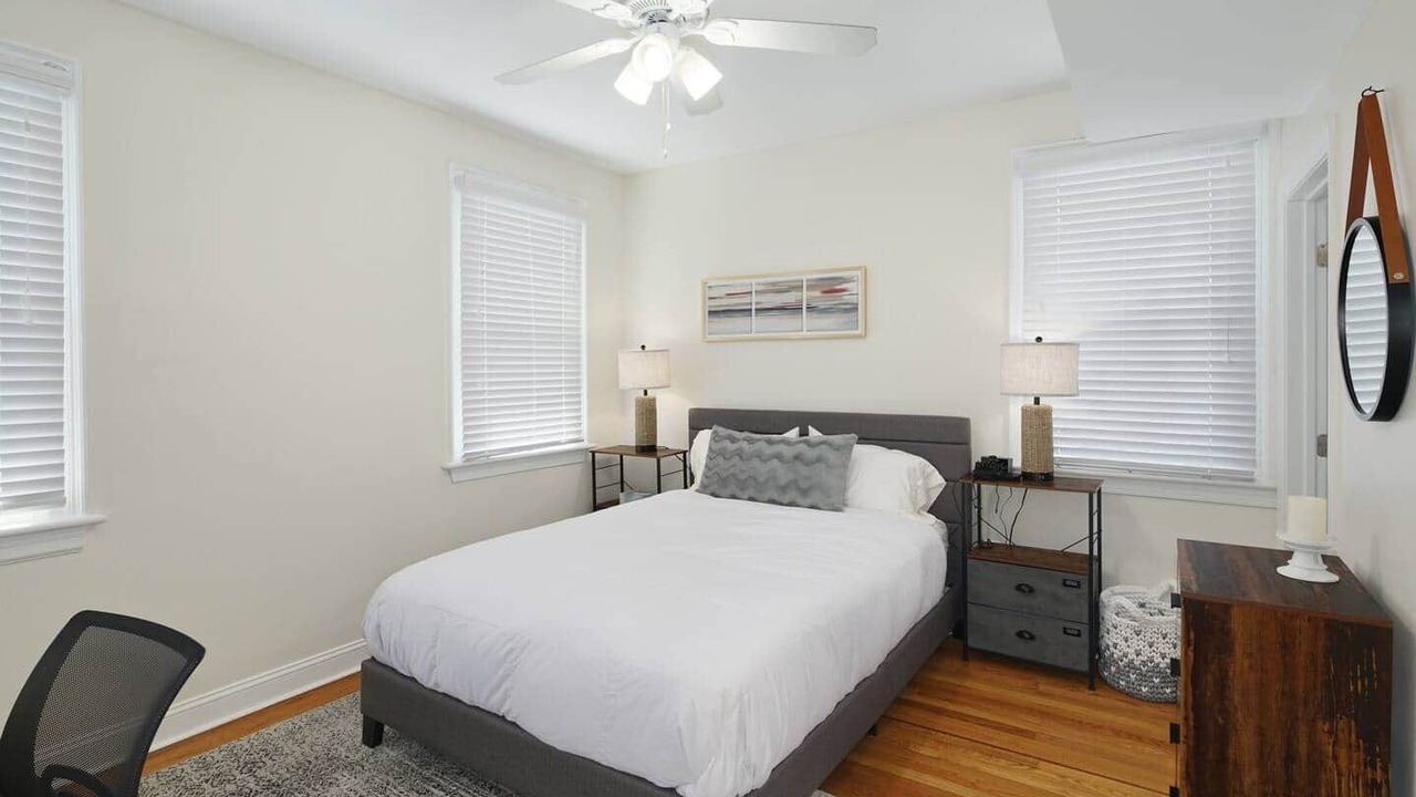 Photo of Bedroom in Foxcroft Square