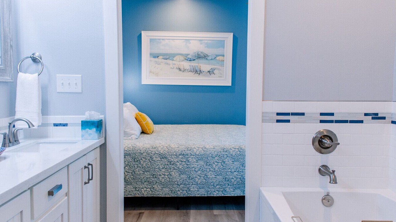 Photo of Bathroom in Sabine Pass