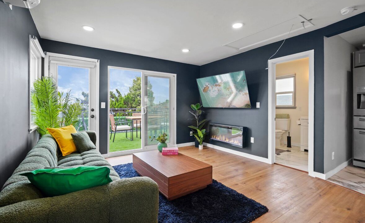 Photo of Livingroom in Hawthorne